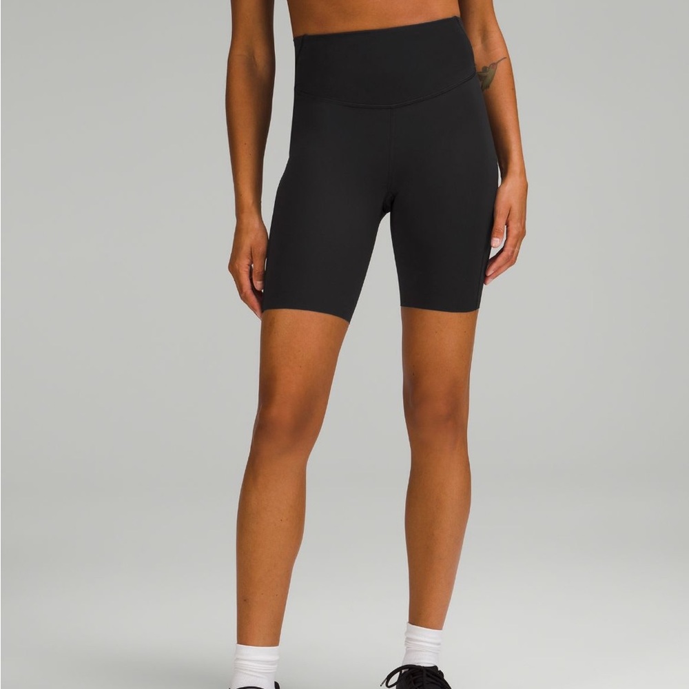 Base Pace HR Short 8”